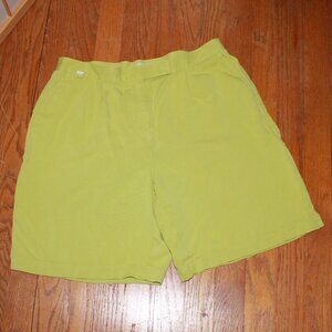 LizGolf (by Liz Claiborne) Front Pleat Shorts